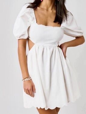 Mi Ami Scalloped Cutout Puff Sleeve Mini Dress Off White Ivory Medium